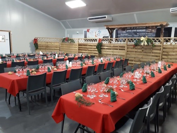 repas de fin d'année CE à la Ferme du Choucou à Monferran Savès