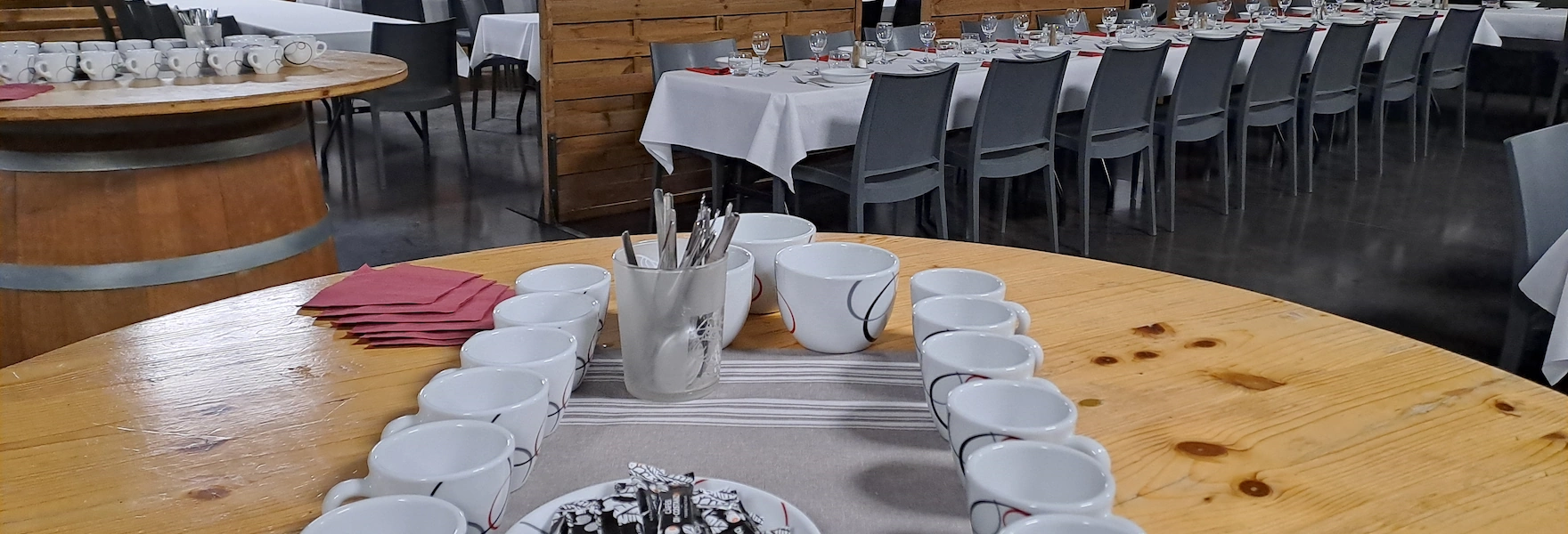 salle pour seminaire et repas entreprise a la Ferme du Choucou Monferran-Saves a 5 minute L Isle Jourdain Gers